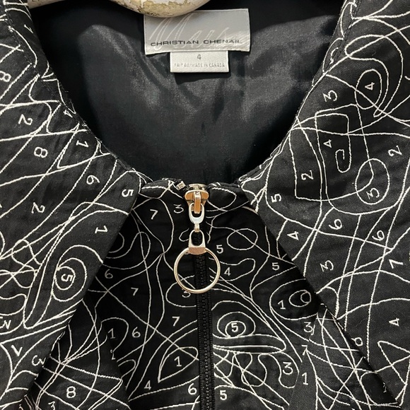 🖤 CHRISTIAN CHENAIL – Black & White Graphic Sleeveless Top, Size 4 - Picture 10 of 11